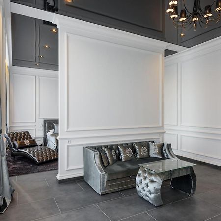 Grand Royal Hotell Tsjernivtsi Eksteriør bilde