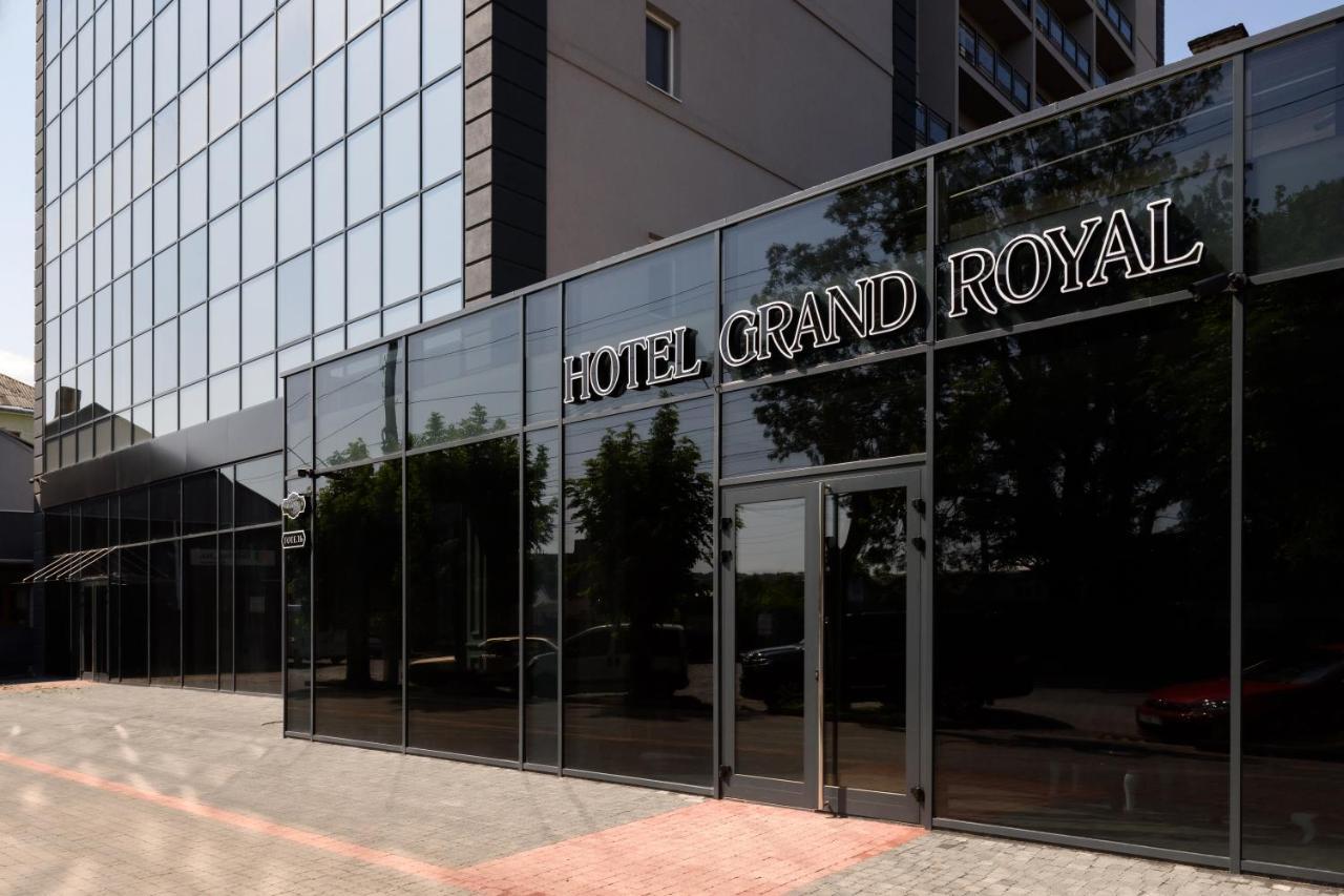 Grand Royal Hotell Tsjernivtsi Eksteriør bilde