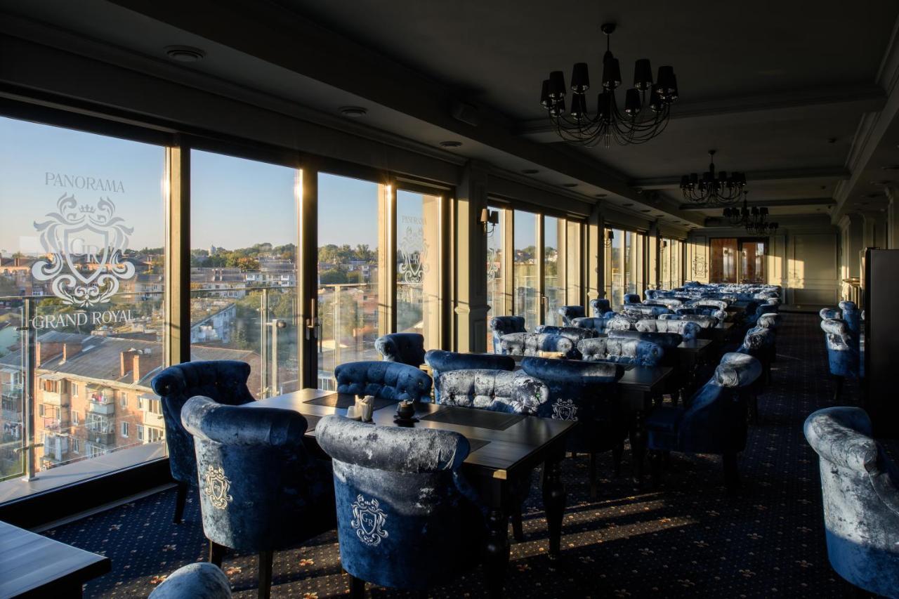 Grand Royal Hotell Tsjernivtsi Eksteriør bilde